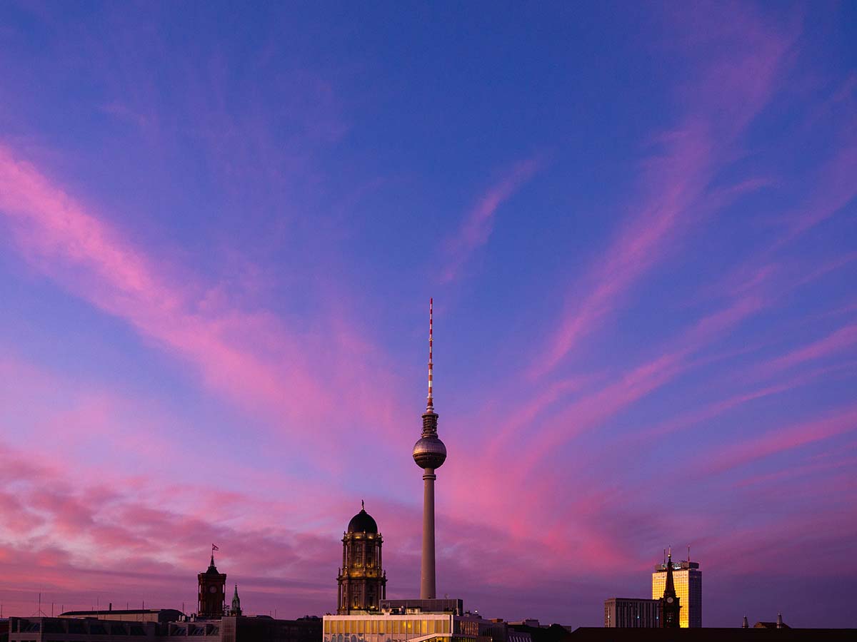 Kalenderblatt Februar Berliner Fernsehturm-Skyline