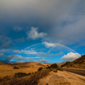 Doppelter Regenbogen über der Napa-Valley-Landschaft in Kalifornien, USA
